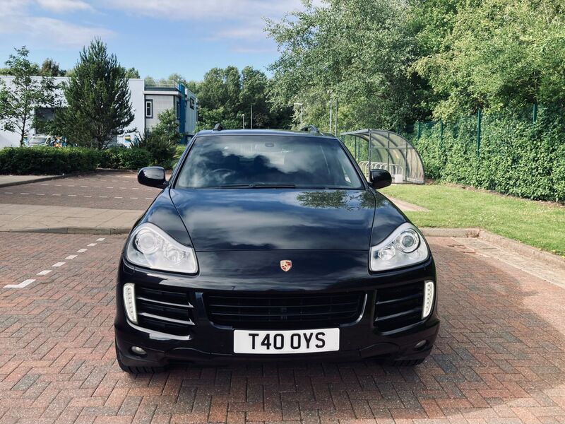 PORSCHE CAYENNE