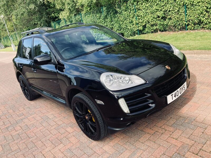 PORSCHE CAYENNE