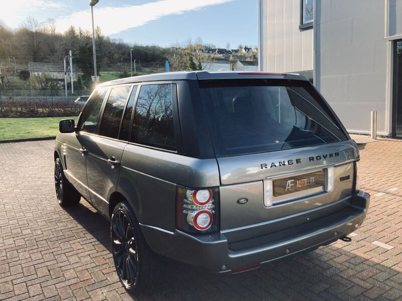 LAND ROVER RANGE ROVER