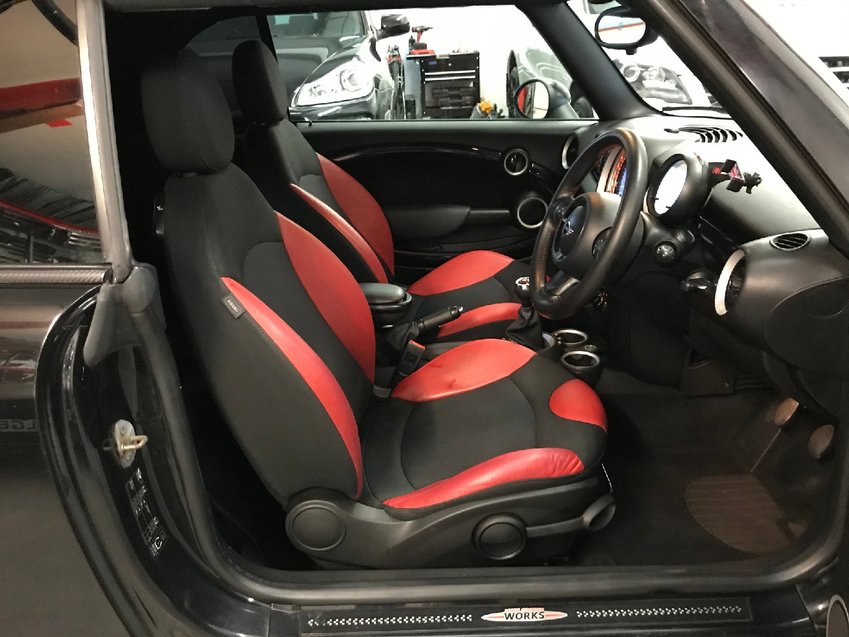 MINI CABRIOLET