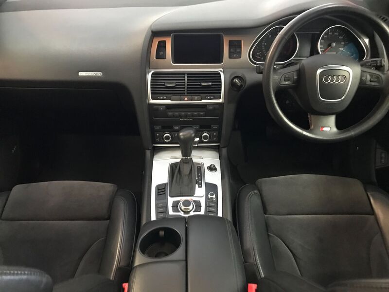 View AUDI Q7 TDi V6 240 Quattro Tip Auto S Line