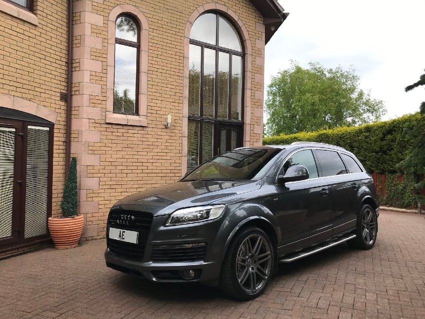 AUDI Q7