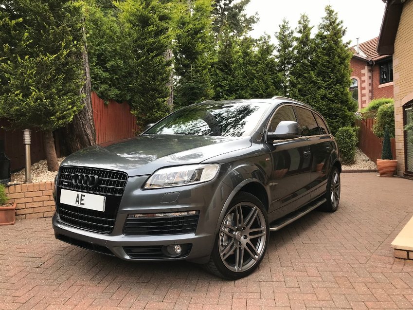 View AUDI Q7 TDi V6 240 Quattro Tip Auto S Line