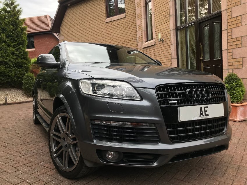 AUDI Q7