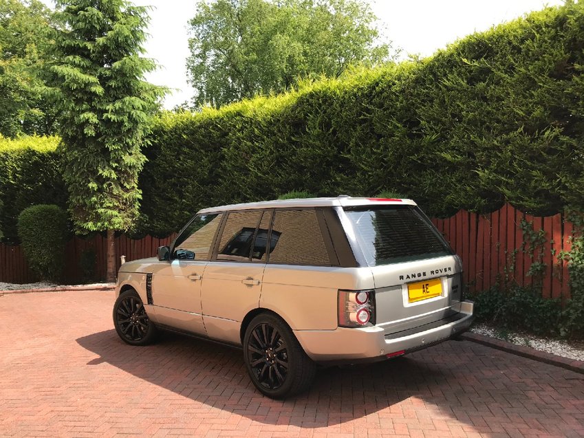 LAND ROVER RANGE ROVER