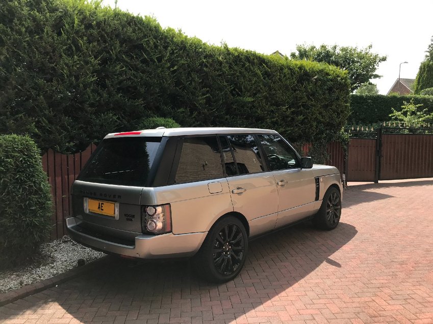 LAND ROVER RANGE ROVER