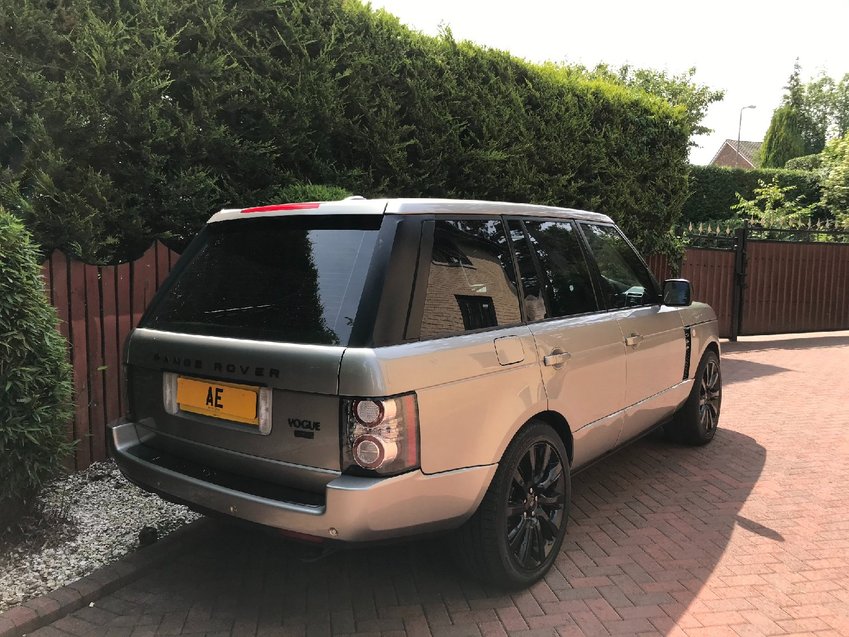 LAND ROVER RANGE ROVER