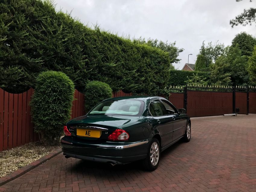 JAGUAR X-TYPE