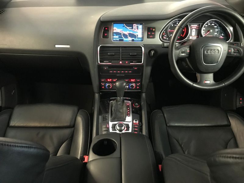 View AUDI Q7 TDi V6 240 Quattro Tip Auto S Line