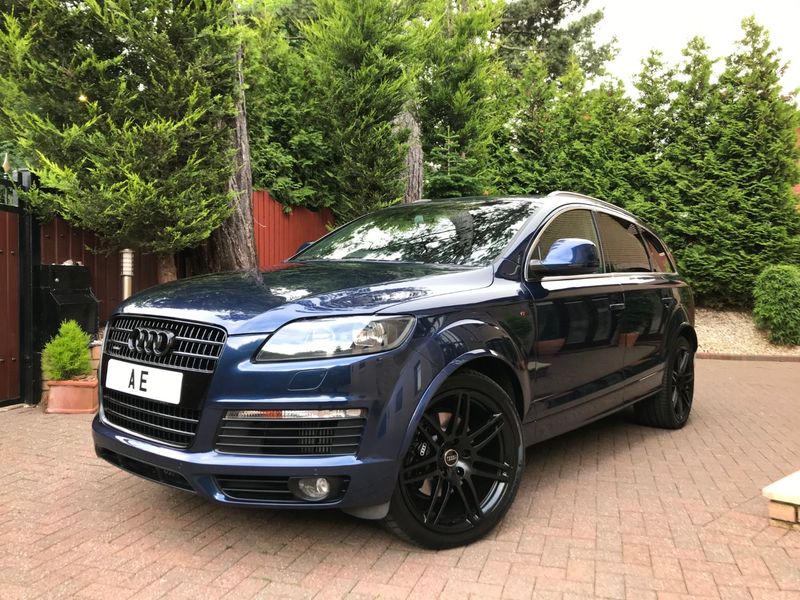 AUDI Q7