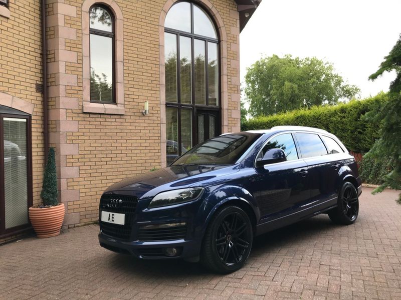 AUDI Q7