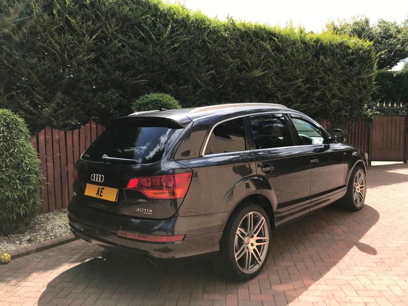 AUDI Q7