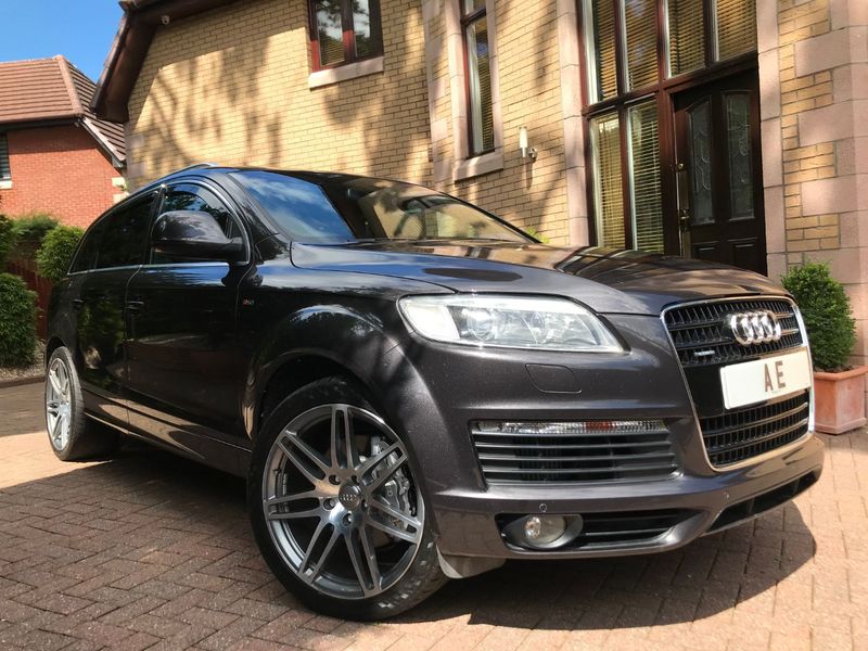 AUDI Q7