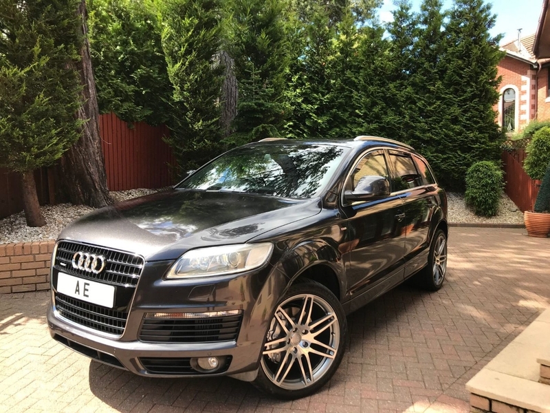 View AUDI Q7 TDi V6 232 Quattro Tip Auto S Line