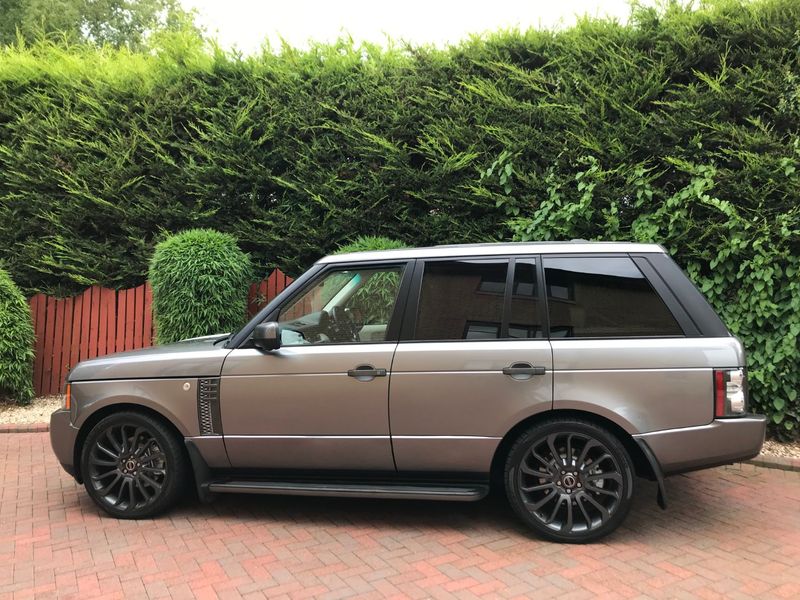 LAND ROVER RANGE ROVER