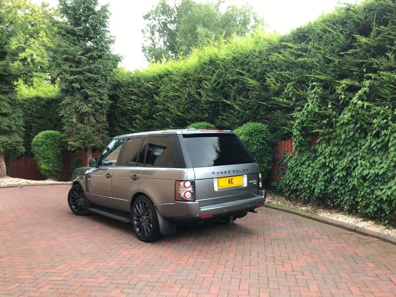 LAND ROVER RANGE ROVER