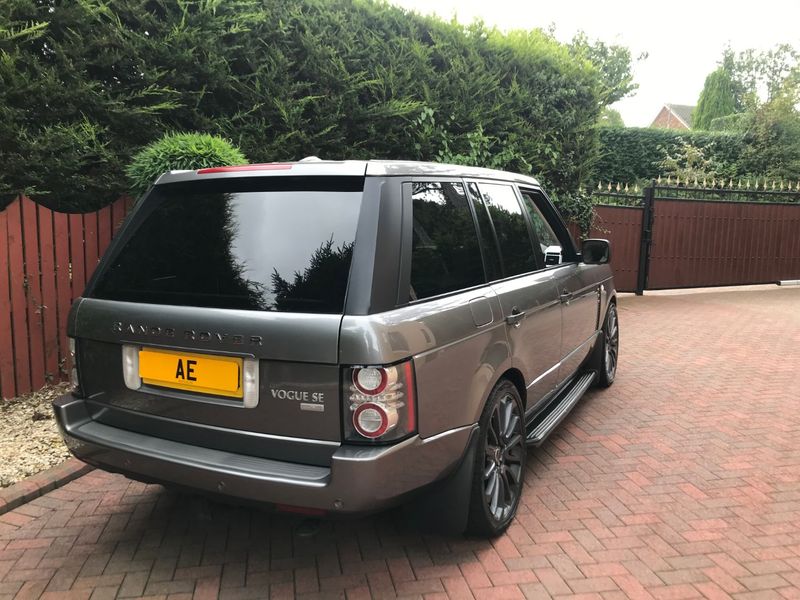 LAND ROVER RANGE ROVER