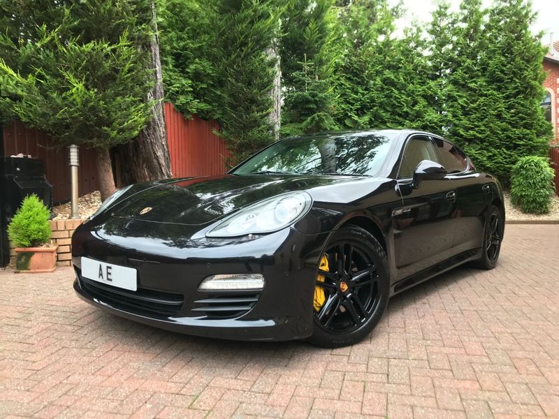 View PORSCHE PANAMERA D V6 TIPTRONIC