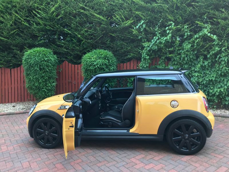 MINI HATCH COOPER S