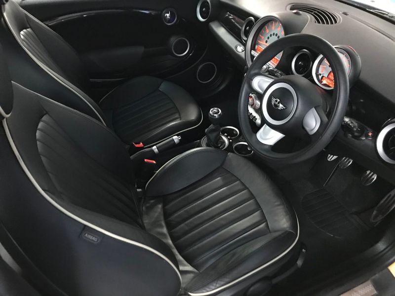 MINI HATCH COOPER S