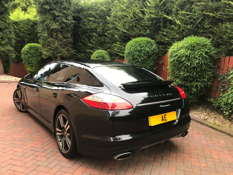 PORSCHE PANAMERA