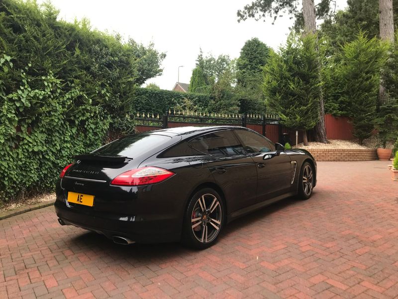 PORSCHE PANAMERA