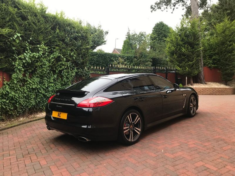 PORSCHE PANAMERA