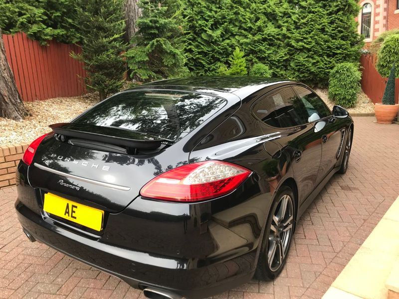 PORSCHE PANAMERA