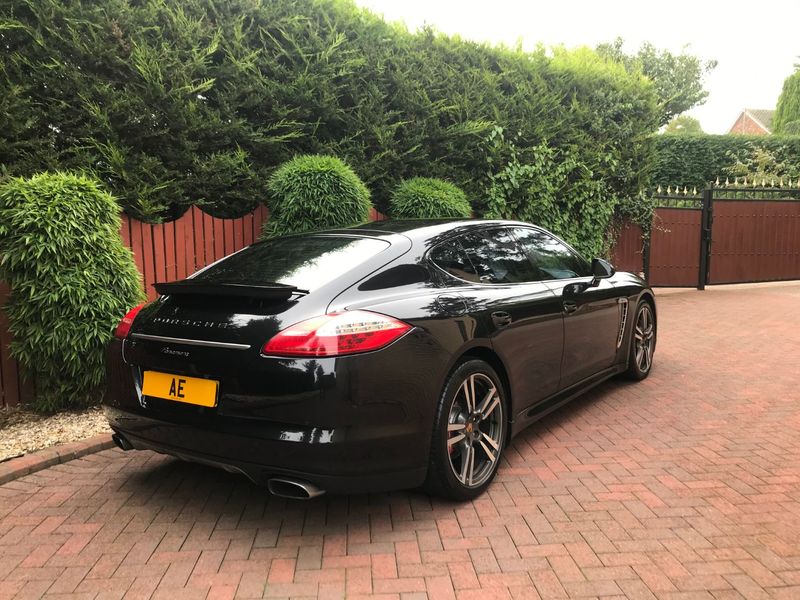 PORSCHE PANAMERA