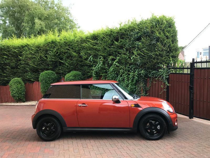 MINI HATCH ONE