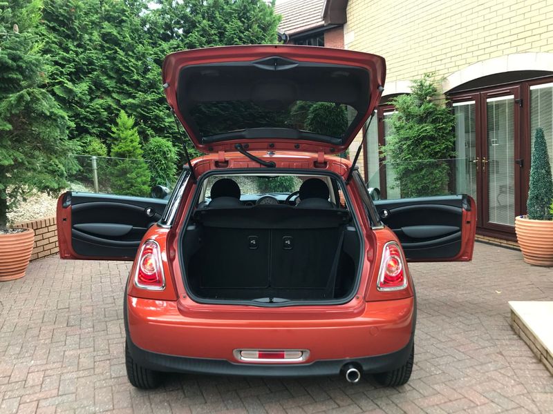 MINI HATCH ONE