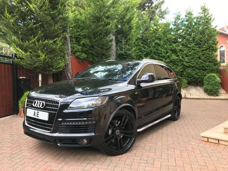 AUDI Q7