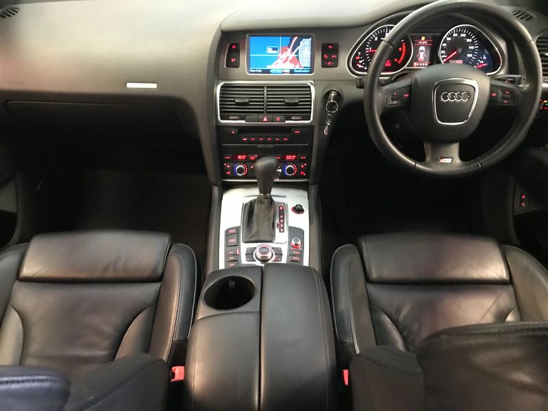 View AUDI Q7 TDI QUATTRO S LINE