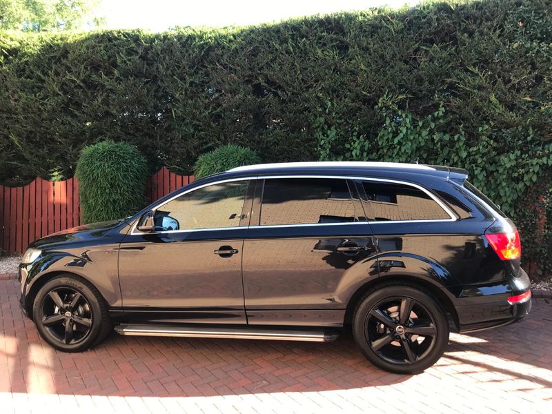 AUDI Q7