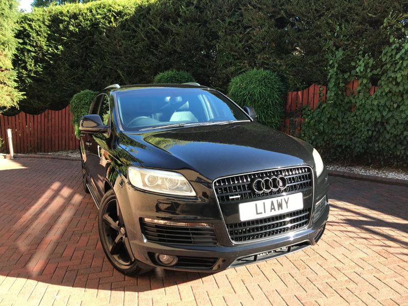 AUDI Q7