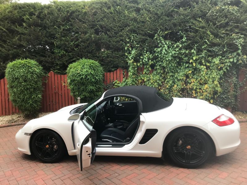 PORSCHE BOXSTER