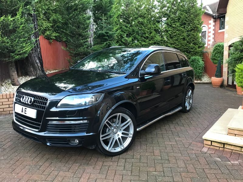 AUDI Q7