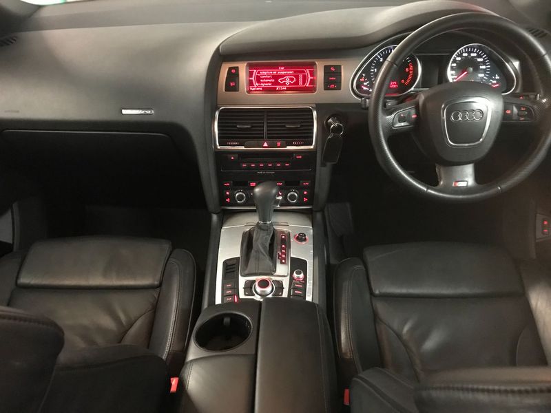 View AUDI Q7 TDI QUATTRO S LINE