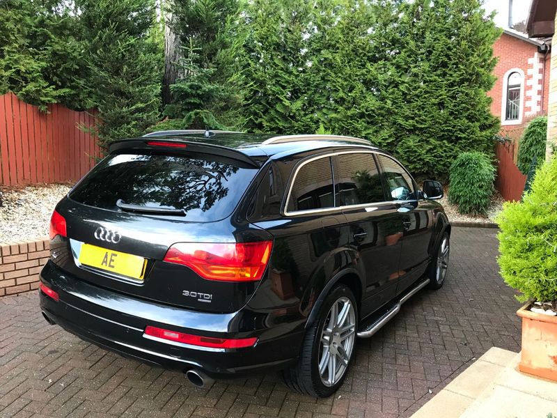 AUDI Q7