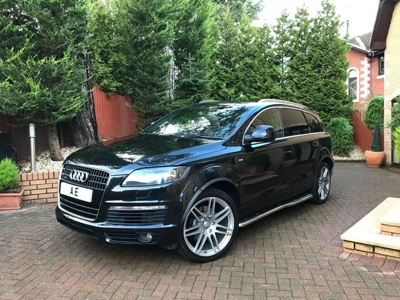 AUDI Q7