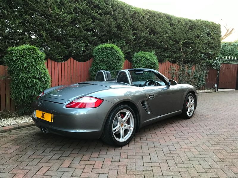 PORSCHE BOXSTER