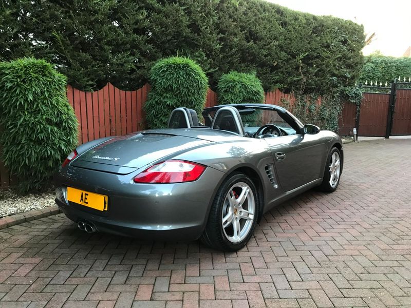 PORSCHE BOXSTER