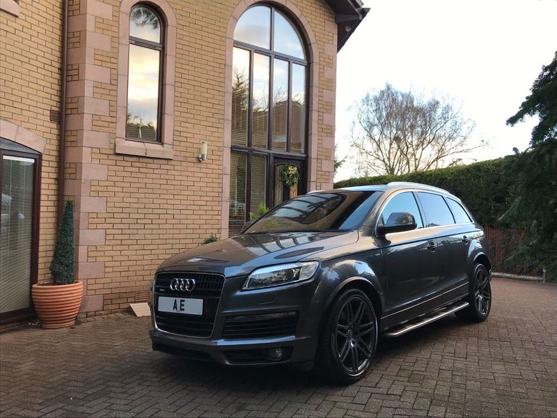 AUDI Q7