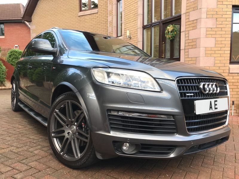 AUDI Q7