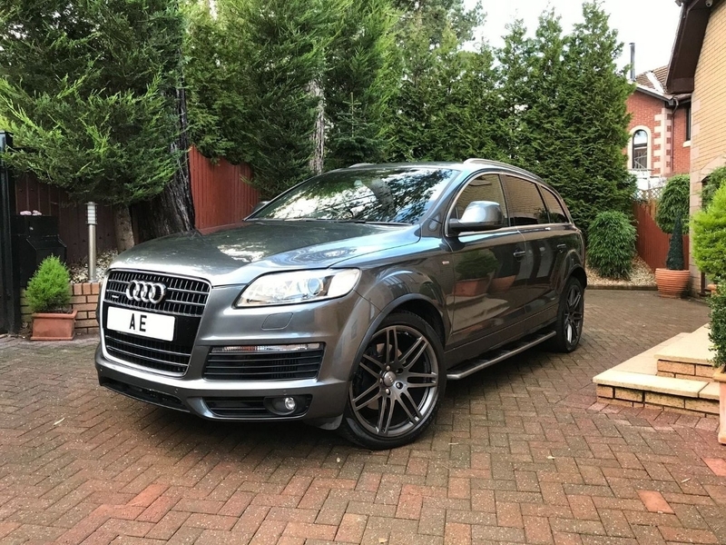 AUDI Q7