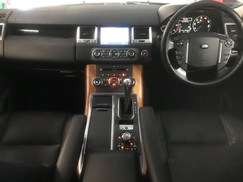 View LAND ROVER RANGE ROVER SPORT TDV6 SE