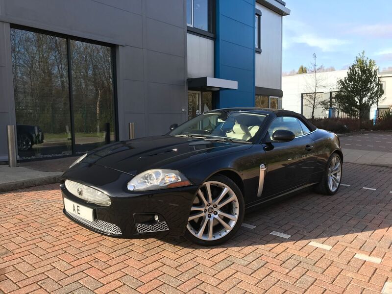 JAGUAR XKR