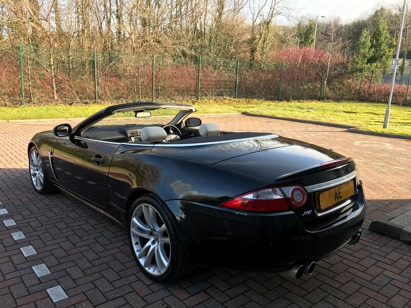 JAGUAR XKR