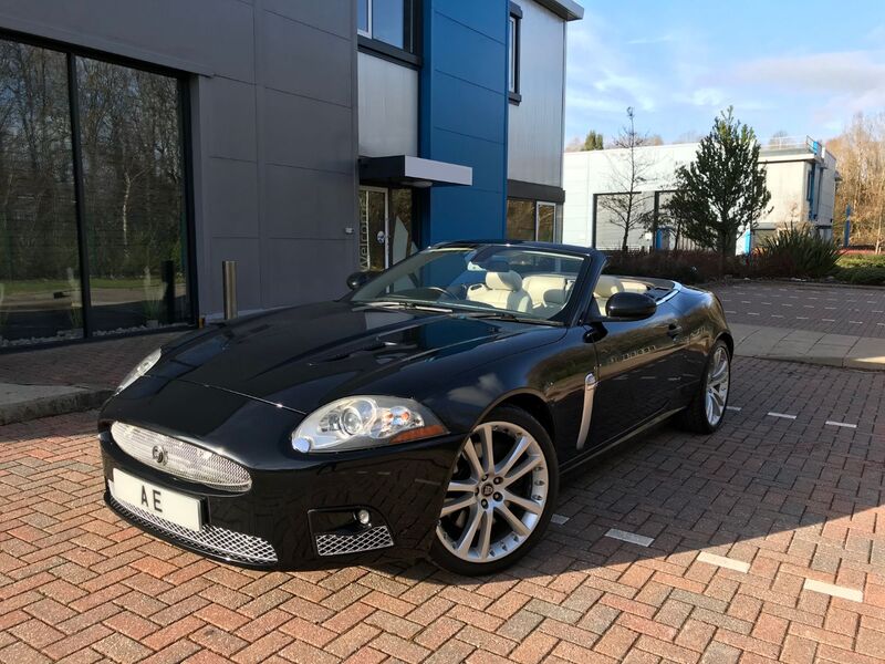 JAGUAR XKR