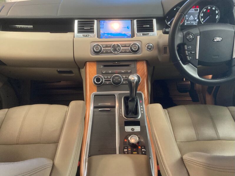 View LAND ROVER RANGE ROVER SPORT TDV6 HSE